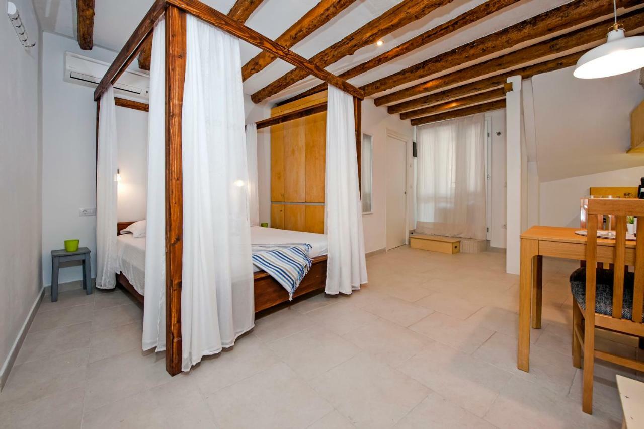 House Graziella Apartment Ровин Екстериор снимка