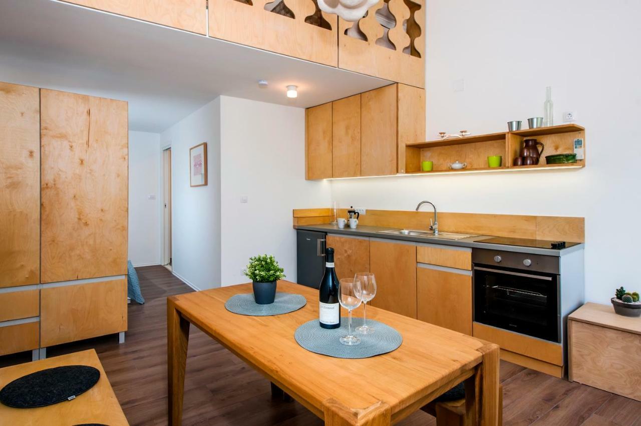 House Graziella Apartment Ровин Екстериор снимка