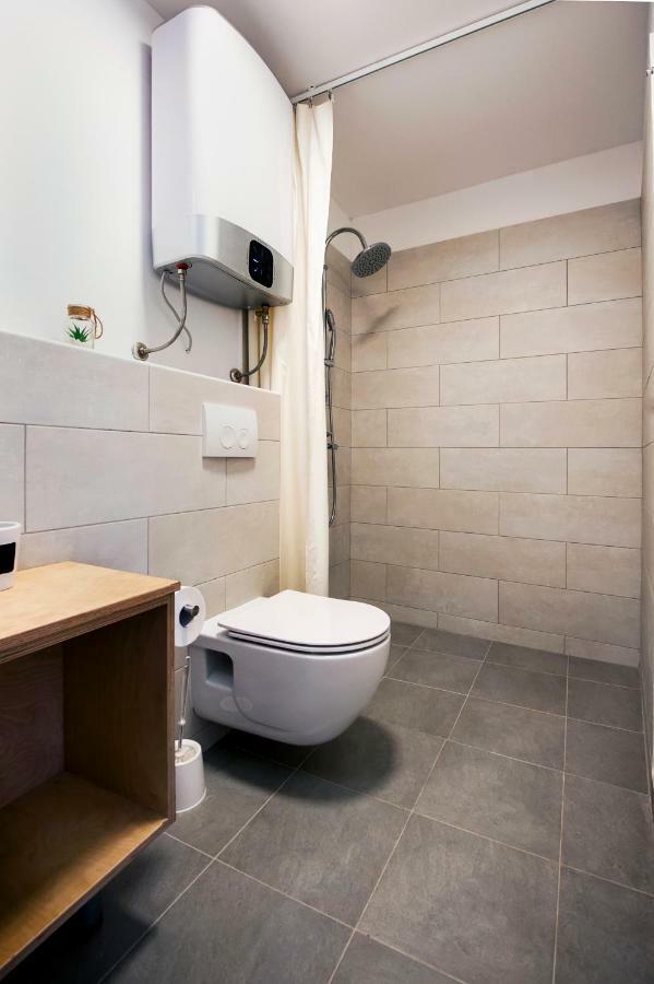 House Graziella Apartment Ровин Екстериор снимка